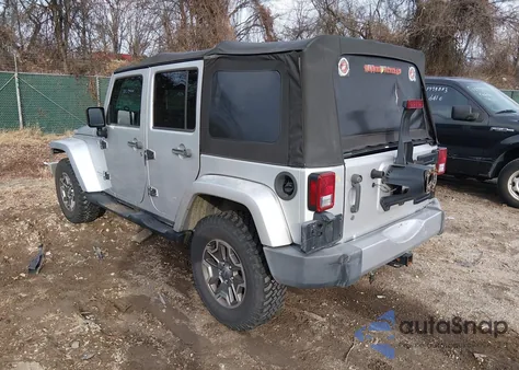 2008 Jeep Wrangler Unlimited Sahara z USA, uszkodzony, nr VIN 1J8GA59198L503582